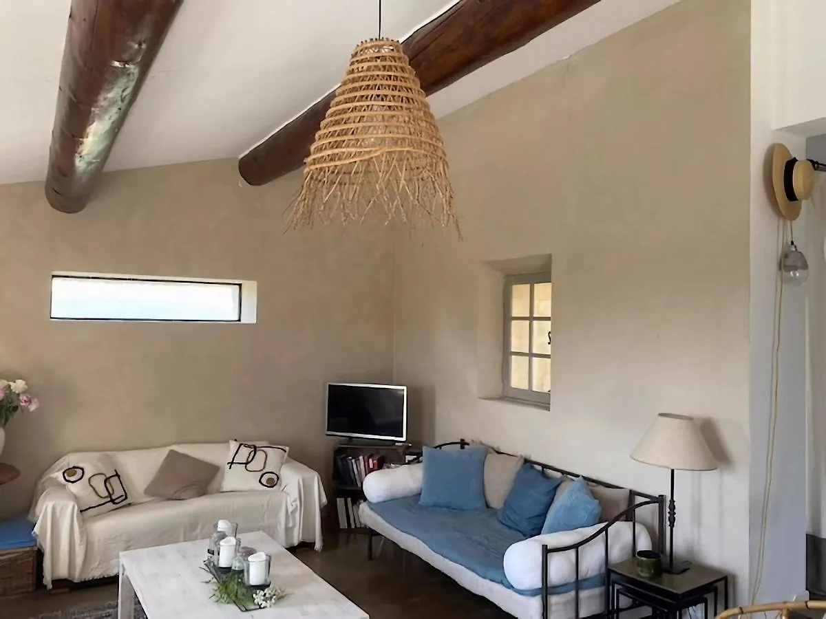 Celebrity Style Villa In Roussillon With Private Pool And Garden With Views フランス